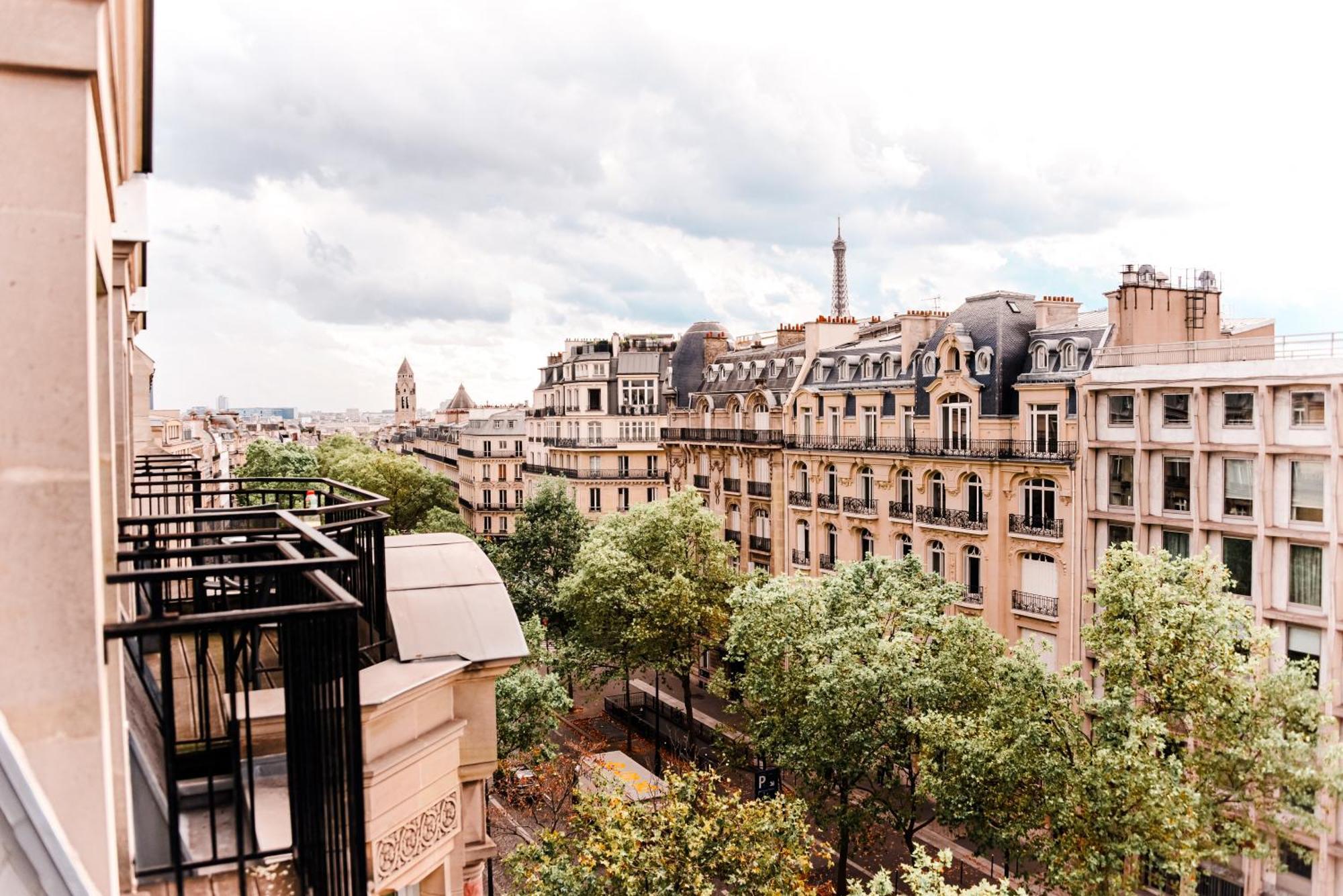 Grand Hotel Champs-Elysees Paris Bagian luar foto
