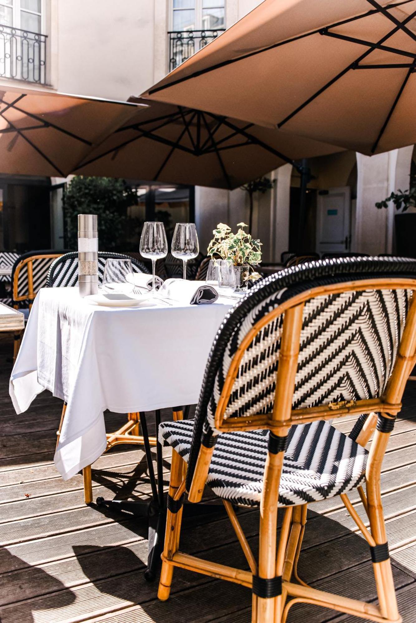 Grand Hotel Champs-Elysees Paris Bagian luar foto