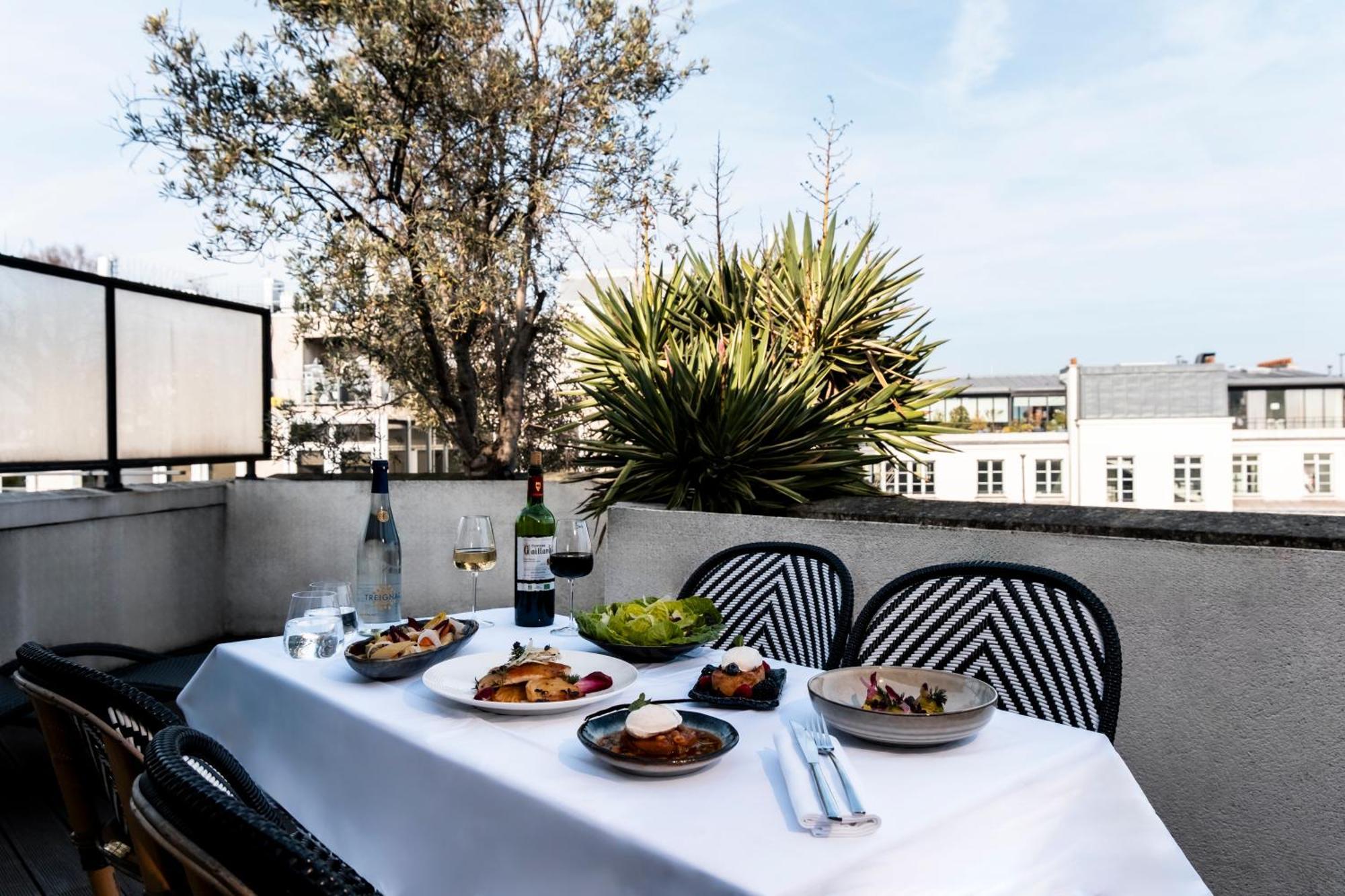 Grand Hotel Champs-Elysees Paris Bagian luar foto