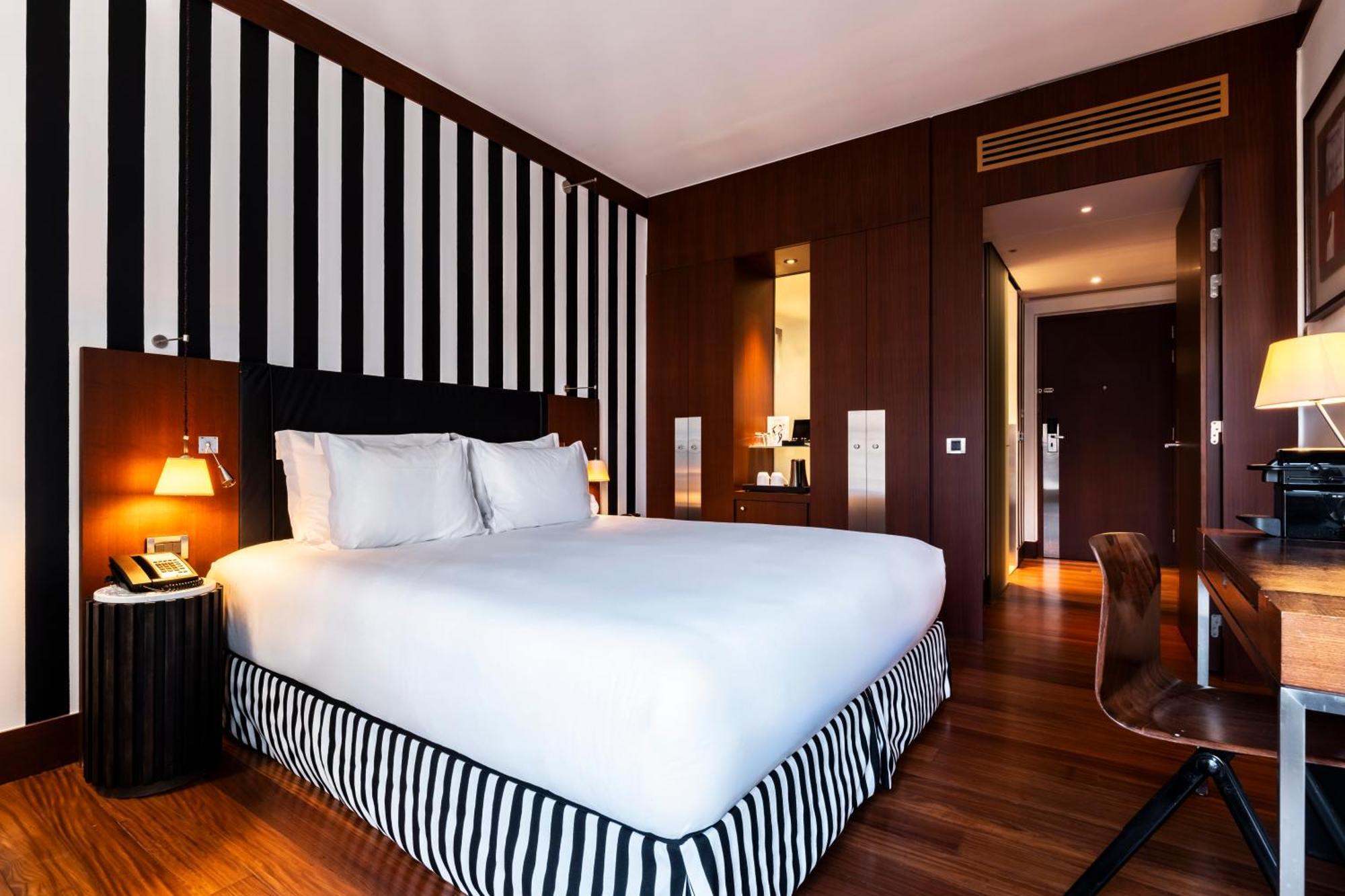 Grand Hotel Champs-Elysees Paris Bagian luar foto