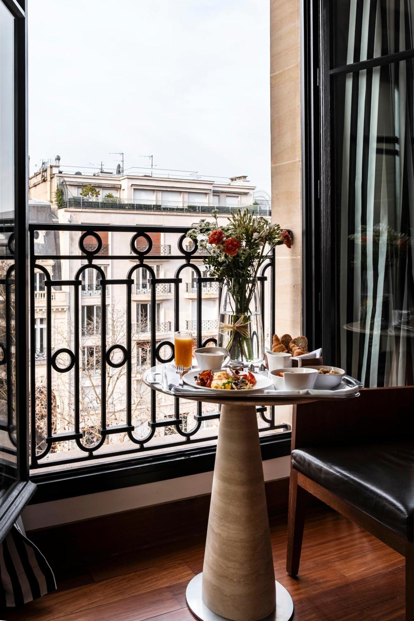 Grand Hotel Champs-Elysees Paris Bagian luar foto